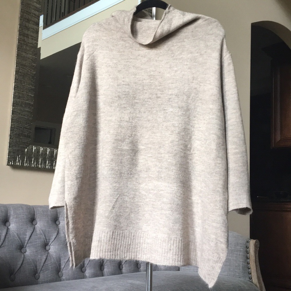 ✨Last ✨ Oversized Tunic/Sweater - Picture 5 of 8